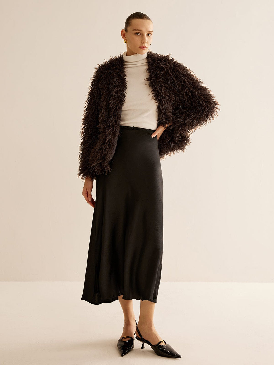 Amelia Shaggy Relaxed Fit Faux Fur Jacket | Collarless Long Sleeve Jacket